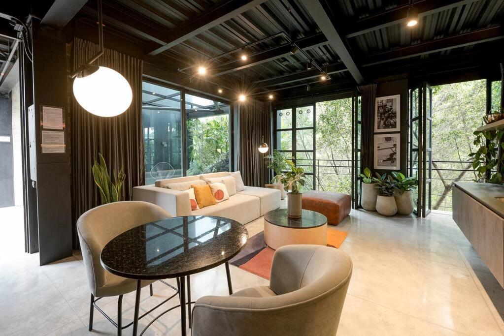 Hotel Meridiano Lofts Medellin Exterior photo