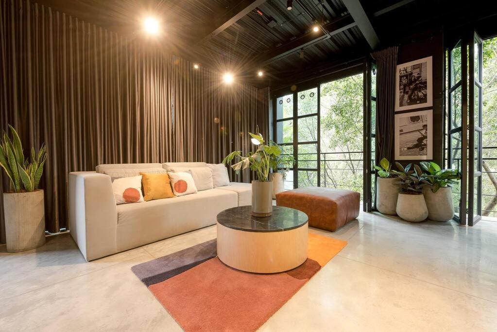Hotel Meridiano Lofts Medellin Exterior photo