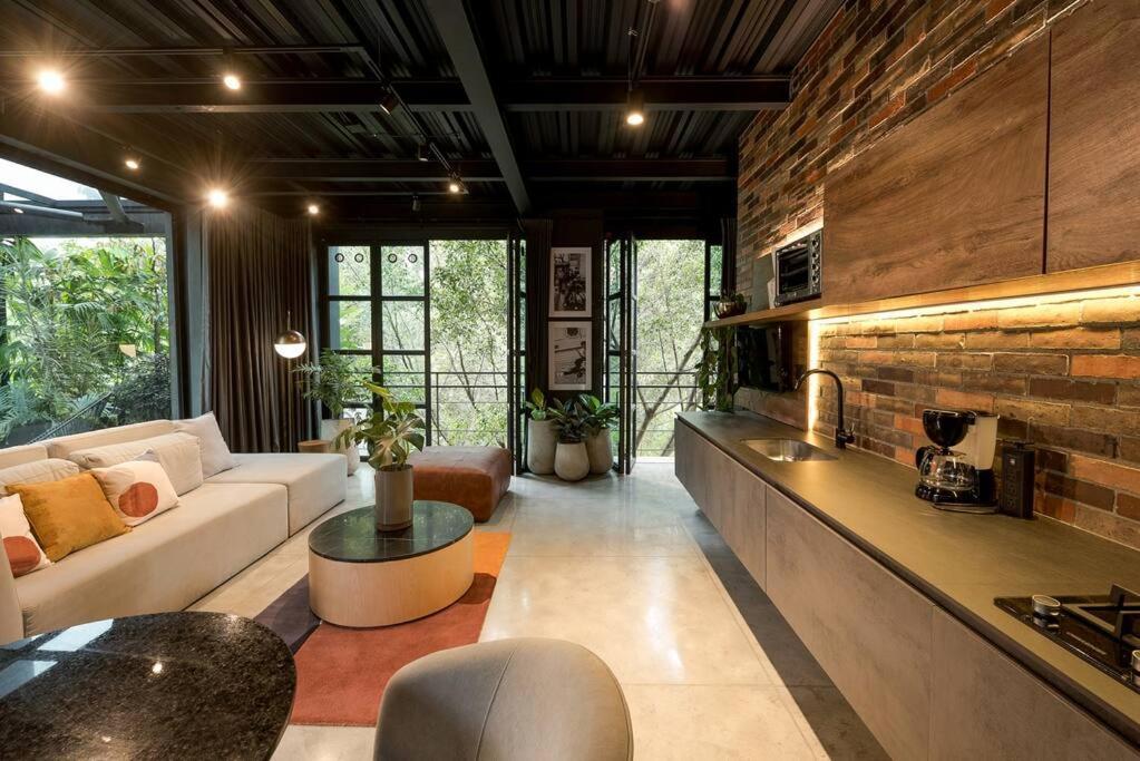 Hotel Meridiano Lofts Medellin Exterior photo
