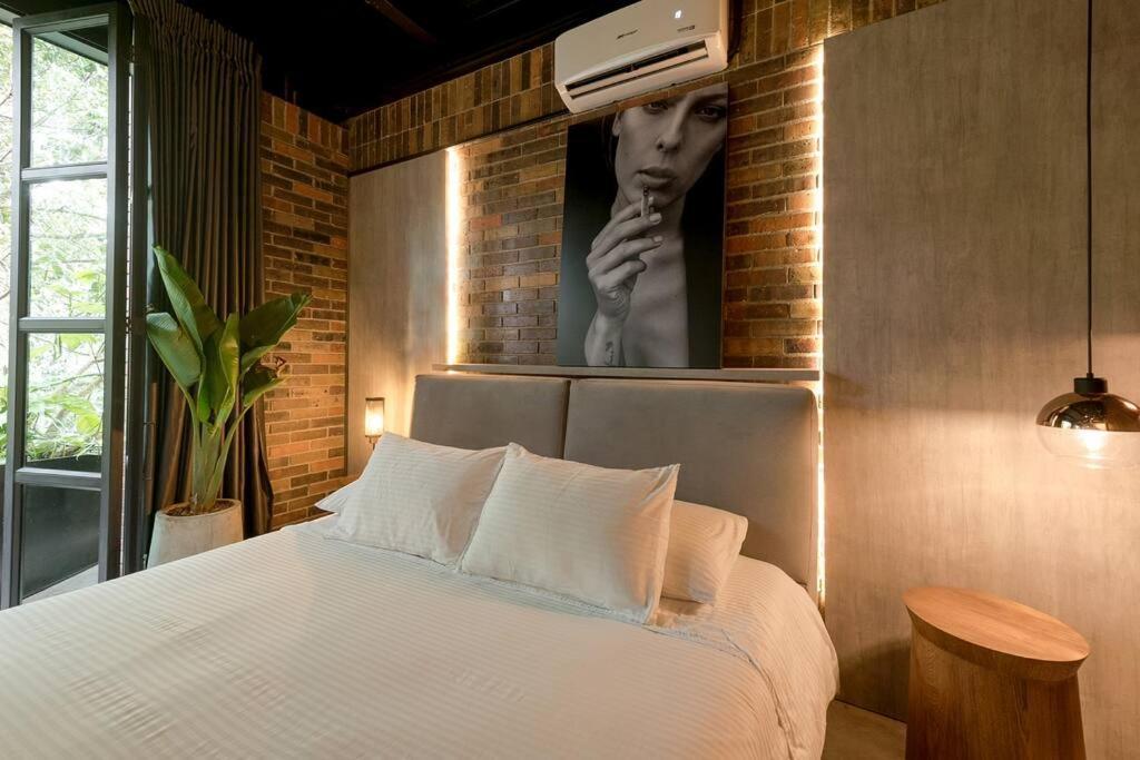 Hotel Meridiano Lofts Medellin Exterior photo
