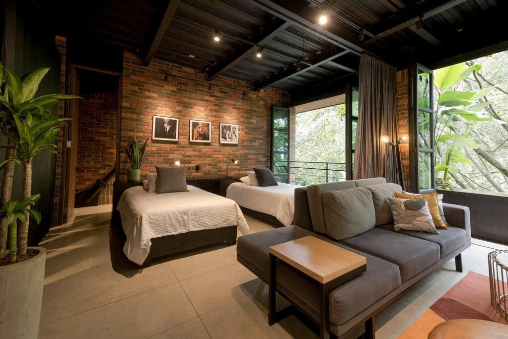 Hotel Meridiano Lofts Medellin Exterior photo